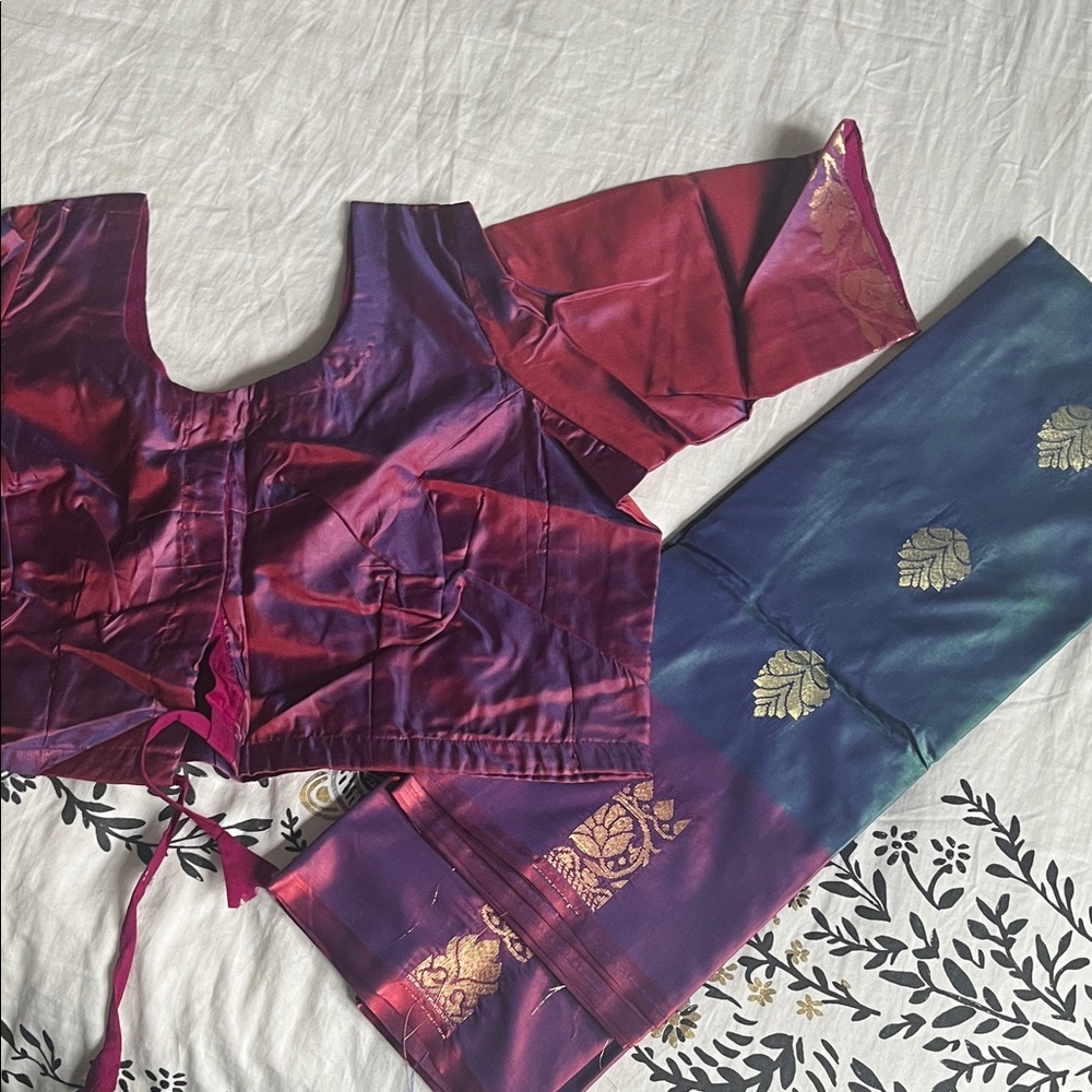 Elegant Purple and Red Women's Dress - Picture 2 of 7